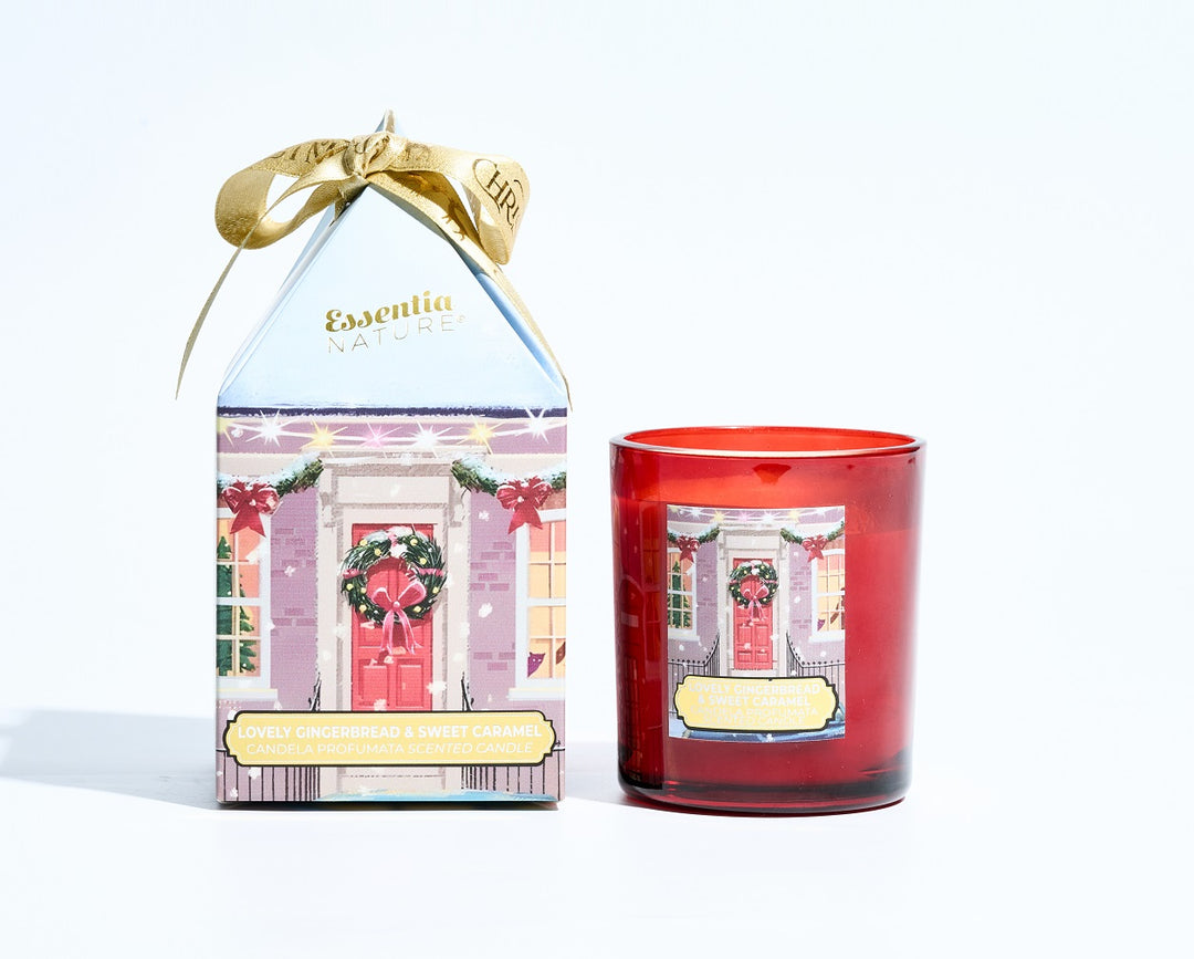 Christmas Candle The Scented Village - Lovely Gingerbread &amp; Sweet Caramel